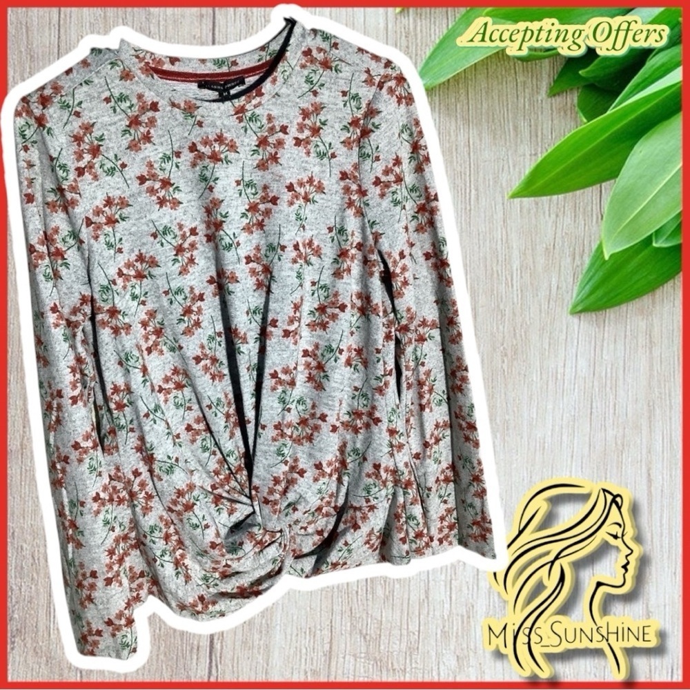 Jeanne Pierre NEW - Sz M - red green flower lightweight sweatshirt - soft & cozy